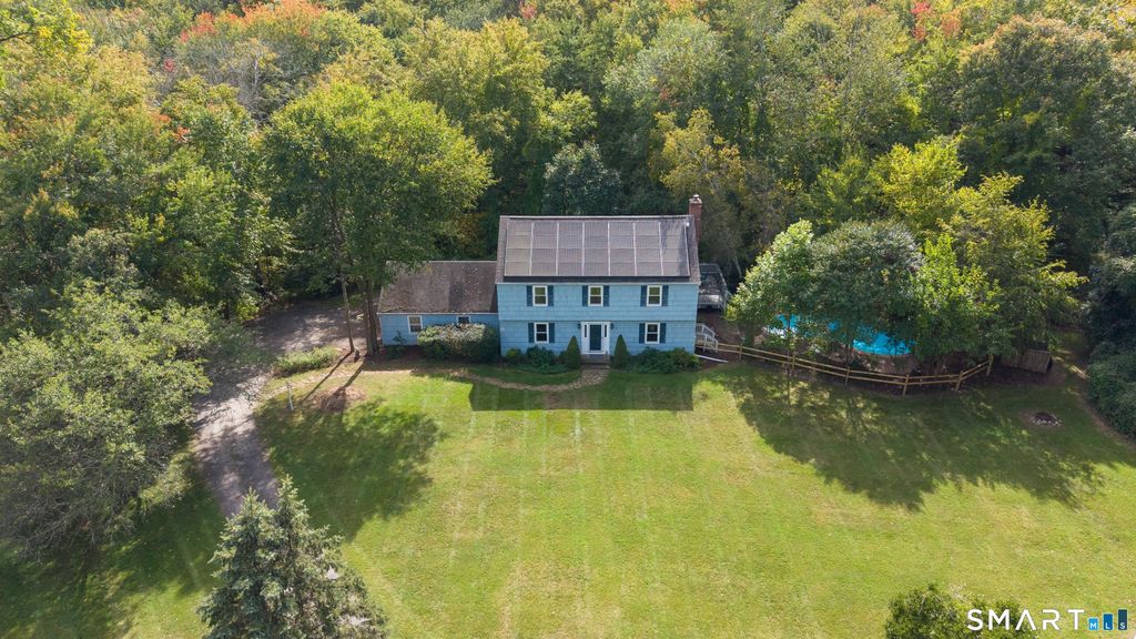 27 Danvers Road, New Milford, CT 06776