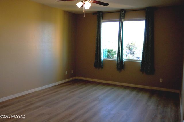 11704 W Boll Bloom Drive, Marana, AZ 85653