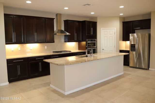 11704 W Boll Bloom Drive, Marana, AZ 85653