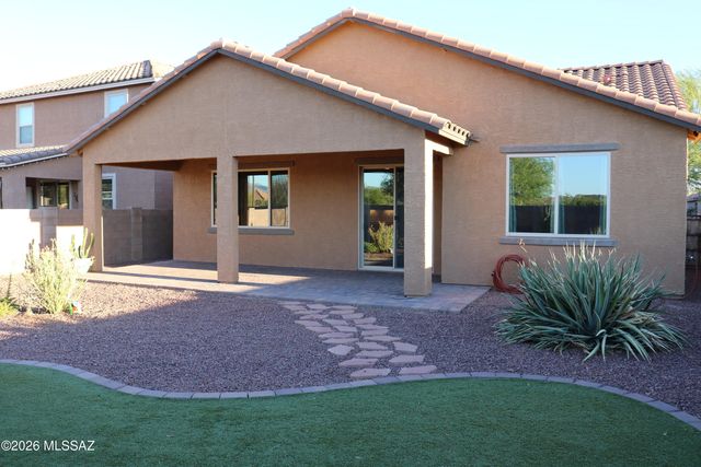 11704 W Boll Bloom Drive, Marana, AZ 85653