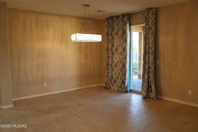 11704 W Boll Bloom Drive, Marana, AZ 85653