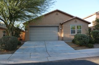 11704 W Boll Bloom Drive, Marana, AZ 85653