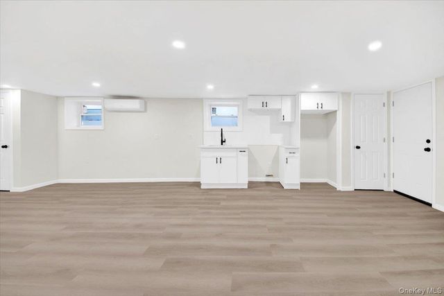 1625 Overing Street, Bronx, NY 10461