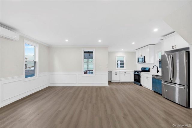 1625 Overing Street, Bronx, NY 10461