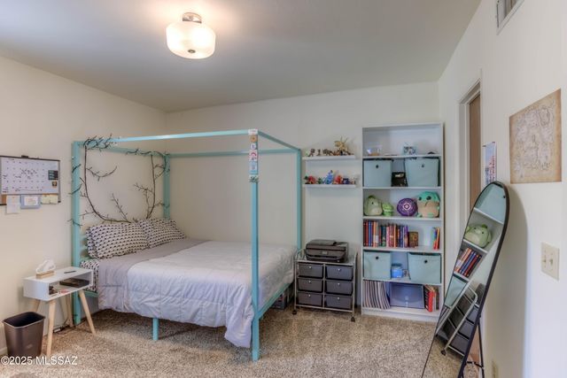 3690 N Country Club Rd Apt 1010, Tucson, AZ 85716