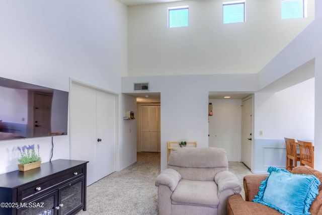 3690 N Country Club Rd Apt 1010, Tucson, AZ 85716