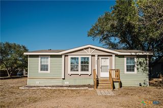 204 W Texas Street, Cuero, TX 77954