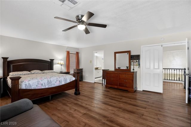 7408 Shallow Glen Court, Las Vegas, NV 89129