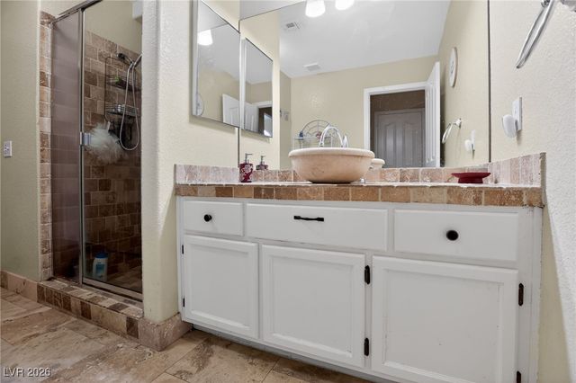 7408 Shallow Glen Court, Las Vegas, NV 89129