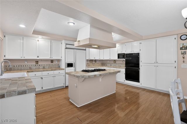 7408 Shallow Glen Court, Las Vegas, NV 89129