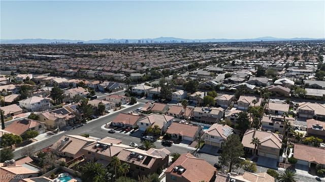 7408 Shallow Glen Court, Las Vegas, NV 89129