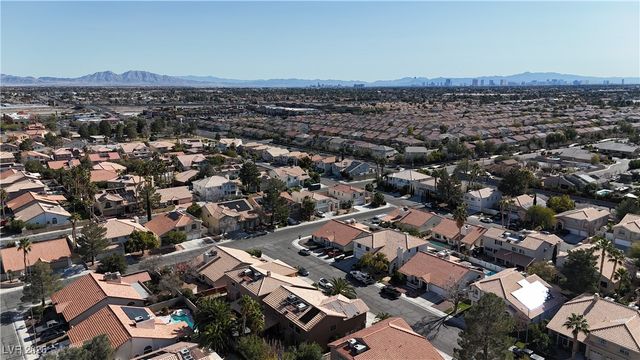 7408 Shallow Glen Court, Las Vegas, NV 89129