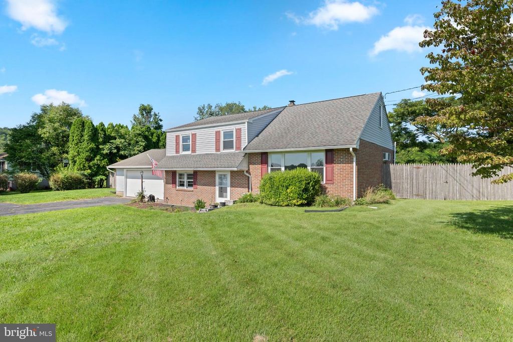 29 DAIRY LN, BARTO, PA 19504 — photo 2
