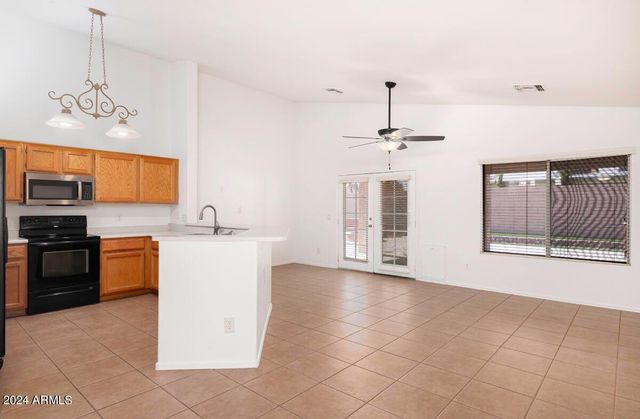 537 E Appaloosa Road, Gilbert, AZ 85296