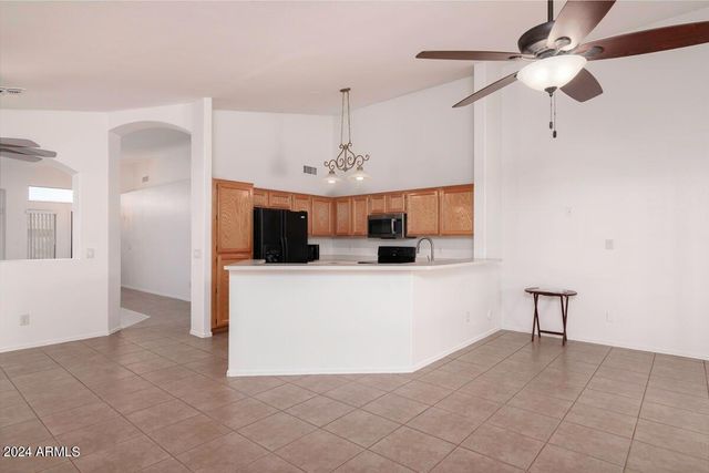 537 E Appaloosa Road, Gilbert, AZ 85296