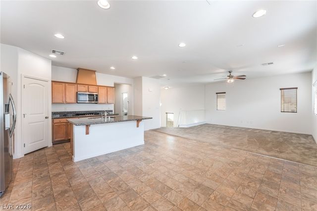 7733 Pyrenees Park Drive, Las Vegas, NV 89113