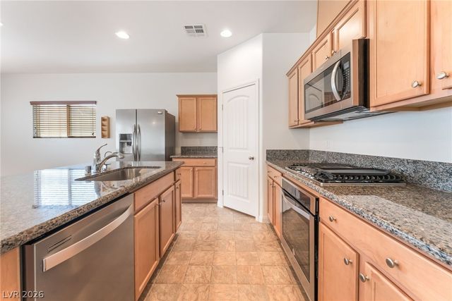 7733 Pyrenees Park Drive, Las Vegas, NV 89113