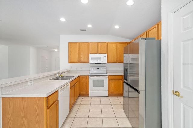 8582 SE 133RD LANE, Summerfield, FL 34491