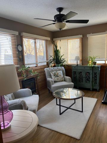 8807 Norway Street NW, Coon Rapids, MN 55433