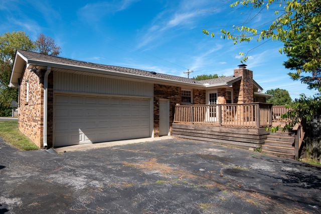 208 Crestmont Dr, Hendersonville, TN 37075