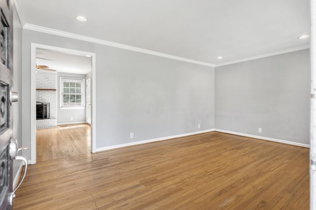 208 Crestmont Dr, Hendersonville, TN 37075