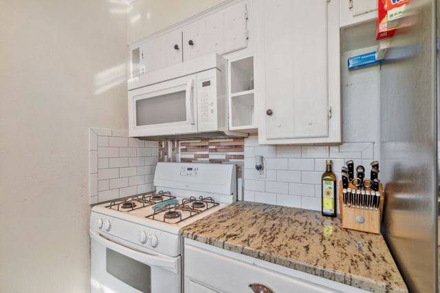 2320 Meadow Lark, Irving, TX 75060