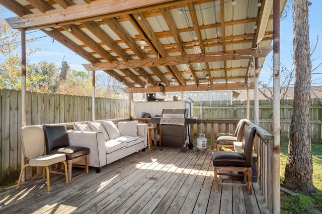 2320 Meadow Lark, Irving, TX 75060