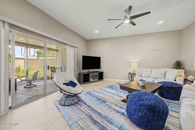 10454 W PALMERAS Drive, Sun City, AZ 85373