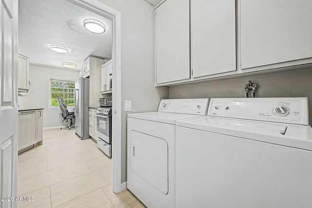10454 W PALMERAS Drive, Sun City, AZ 85373