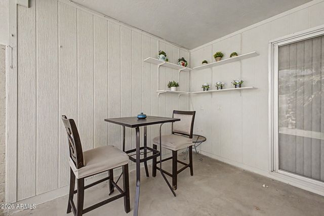 10454 W PALMERAS Drive, Sun City, AZ 85373