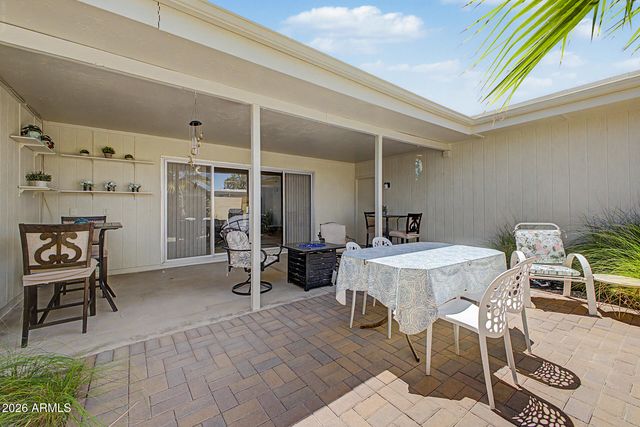 10454 W PALMERAS Drive, Sun City, AZ 85373