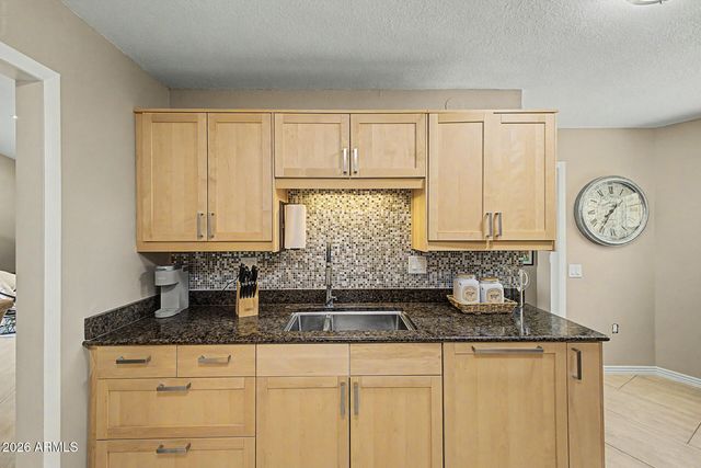 10454 W PALMERAS Drive, Sun City, AZ 85373
