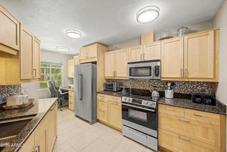 10454 W PALMERAS Drive, Sun City, AZ 85373