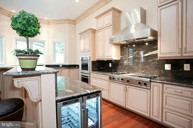 1347 KIRBY RD, Mclean, VA 22101