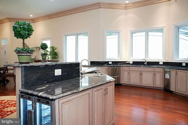 1347 KIRBY RD, Mclean, VA 22101