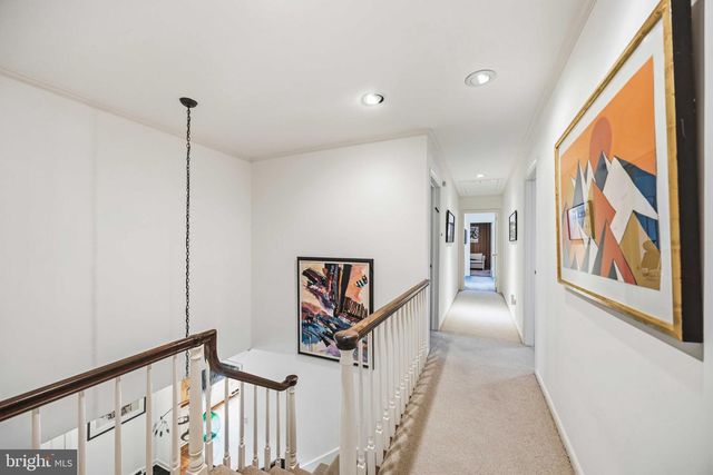 330 BENT RD, Wyncote, PA 19095