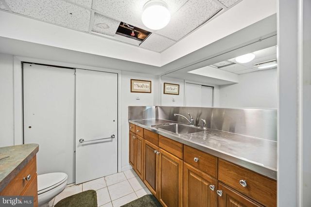 330 BENT RD, Wyncote, PA 19095