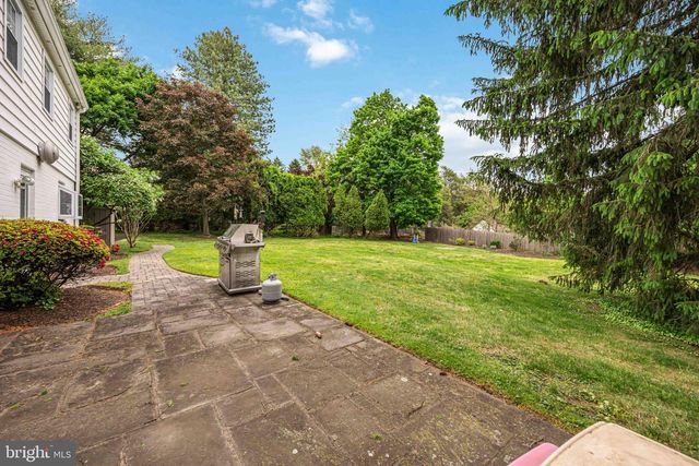 330 BENT RD, Wyncote, PA 19095