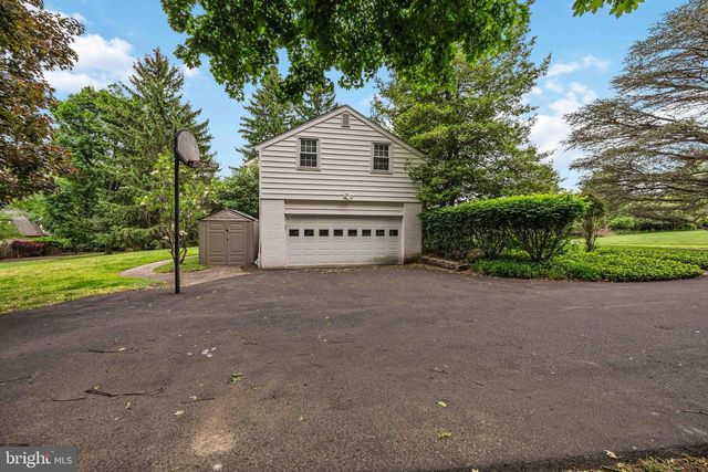 330 BENT RD, Wyncote, PA 19095