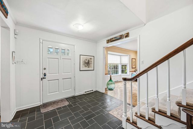 330 BENT RD, Wyncote, PA 19095