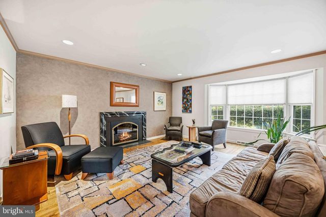 330 BENT RD, Wyncote, PA 19095