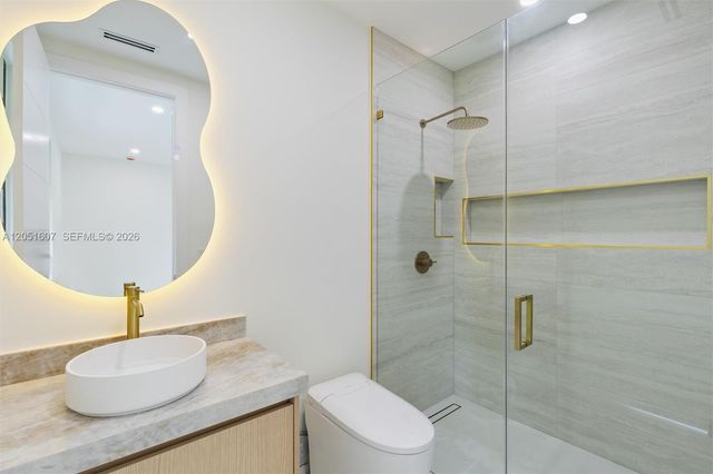 6359 SW 34th St, Miami, FL 33155