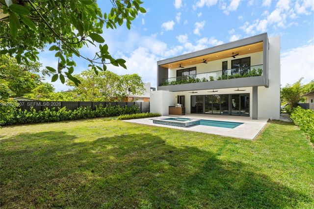 6359 SW 34th St, Miami, FL 33155