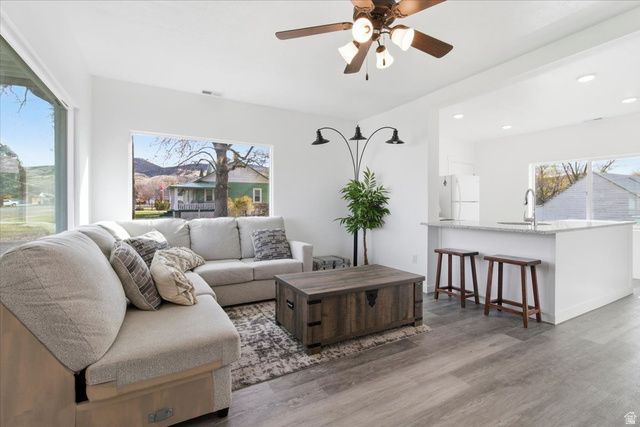 12 E 200 S, Salina, UT 84654