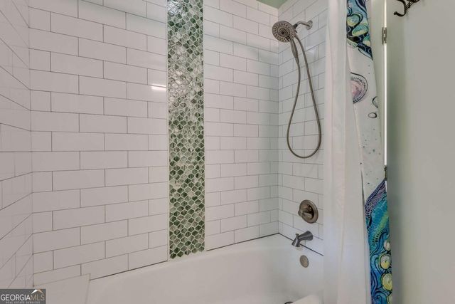 588 Kenilworth Circle, Stone Mountain, GA 30083