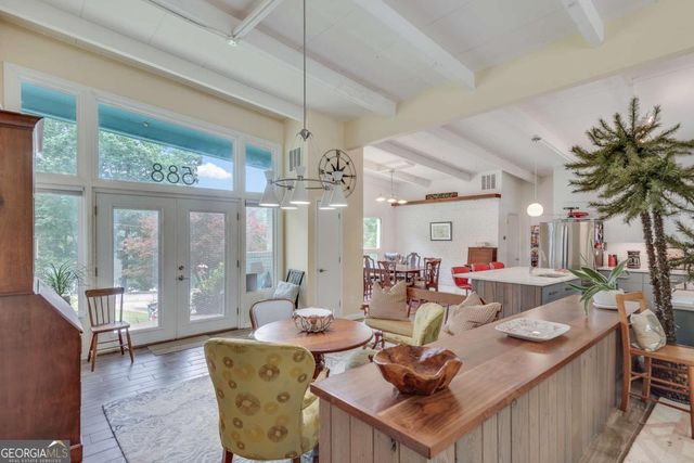 588 Kenilworth Circle, Stone Mountain, GA 30083