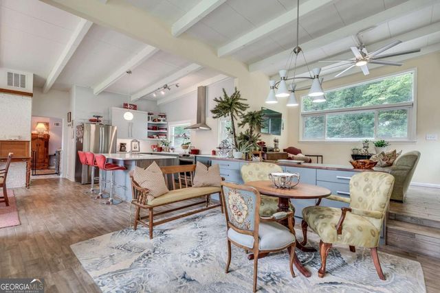 588 Kenilworth Circle, Stone Mountain, GA 30083