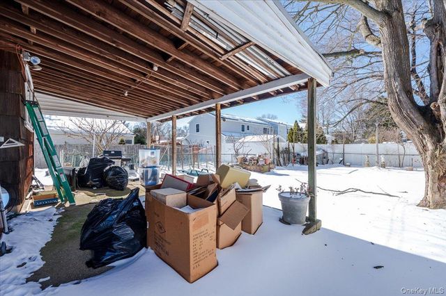 619 Franklin Avenue, Massapequa, NY 11758