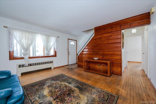 619 Franklin Avenue, Massapequa, NY 11758