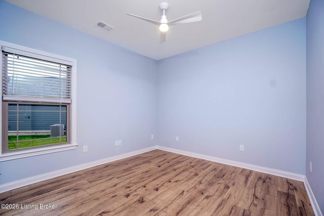 2821 Alder Wood Ln, La Grange, KY 40031